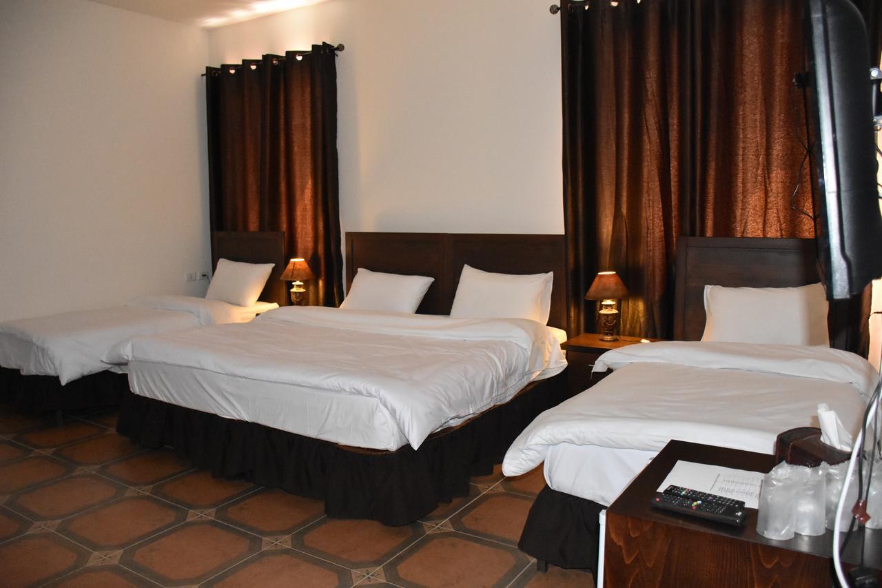 Orient Hotel Nablus Exterior foto